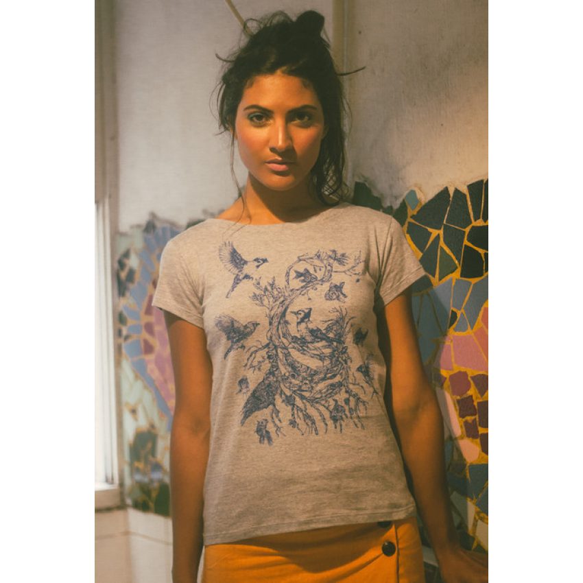 Camiseta Vegana Sobre Pássaros e Peixes - Nicole Bustamante Vegan Goods