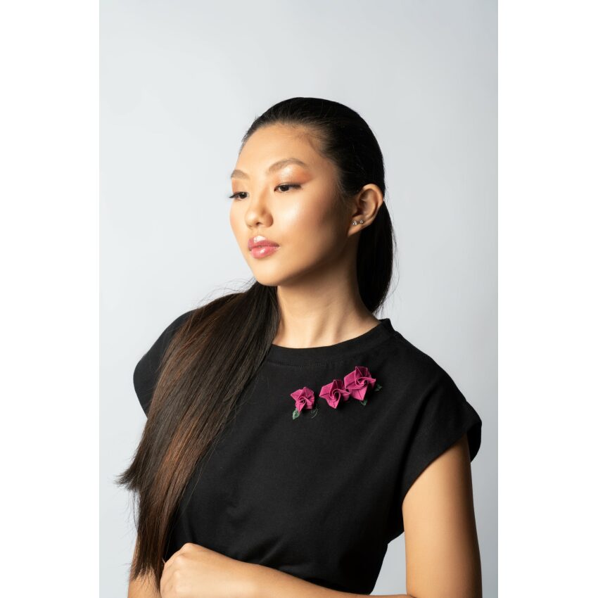 T-shirt Preta Yoko - Toshie