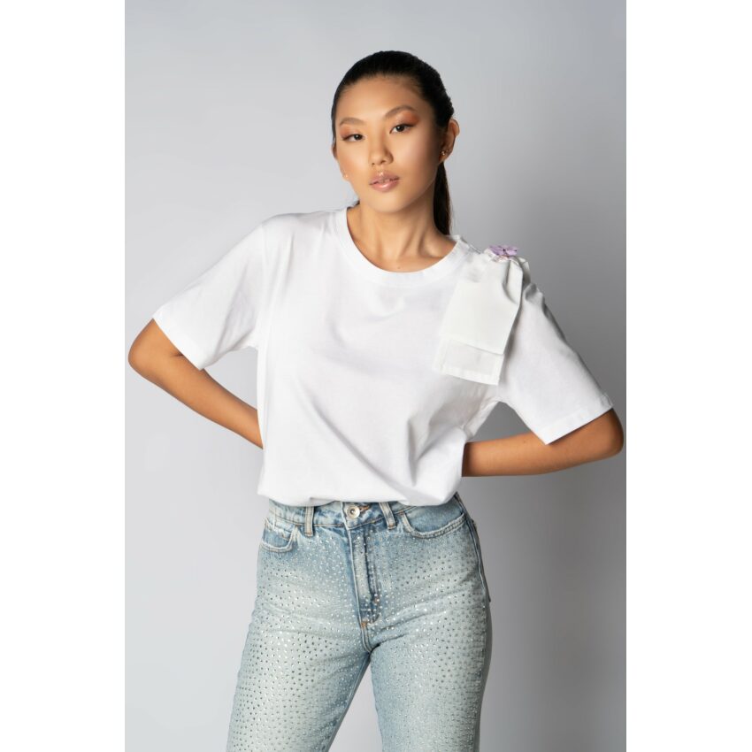 T-shirt Branca Laço Sakura - Toshie