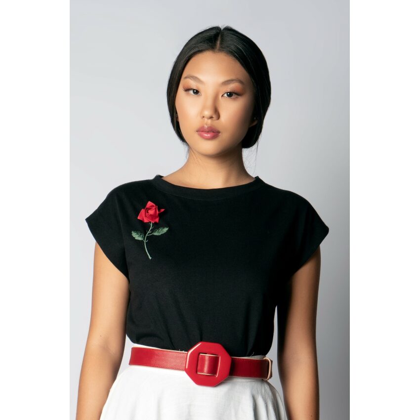 T-shirt Preta Rosa de Kawazaki - Toshie