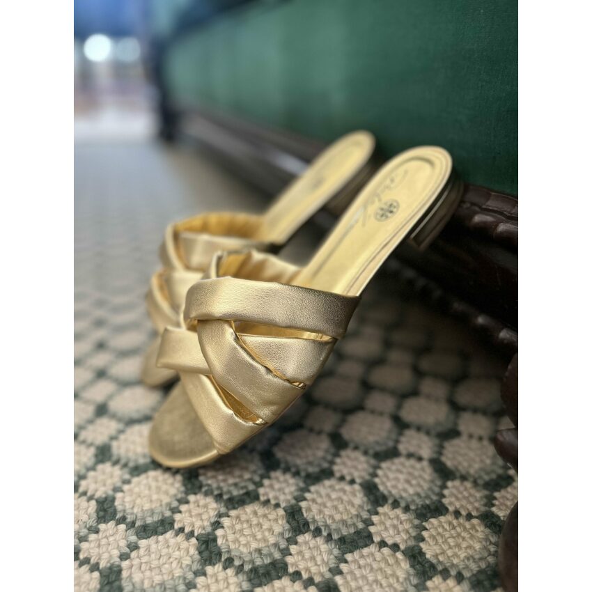 Rasteira Teresa Dourada - Paula Zurcan Sapatos Veganos
