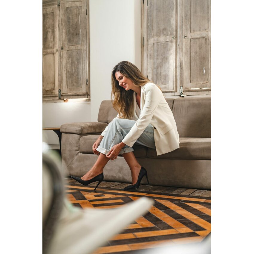 Scarpin Gabriela Preto - Paula Zurcan Sapatos Veganos