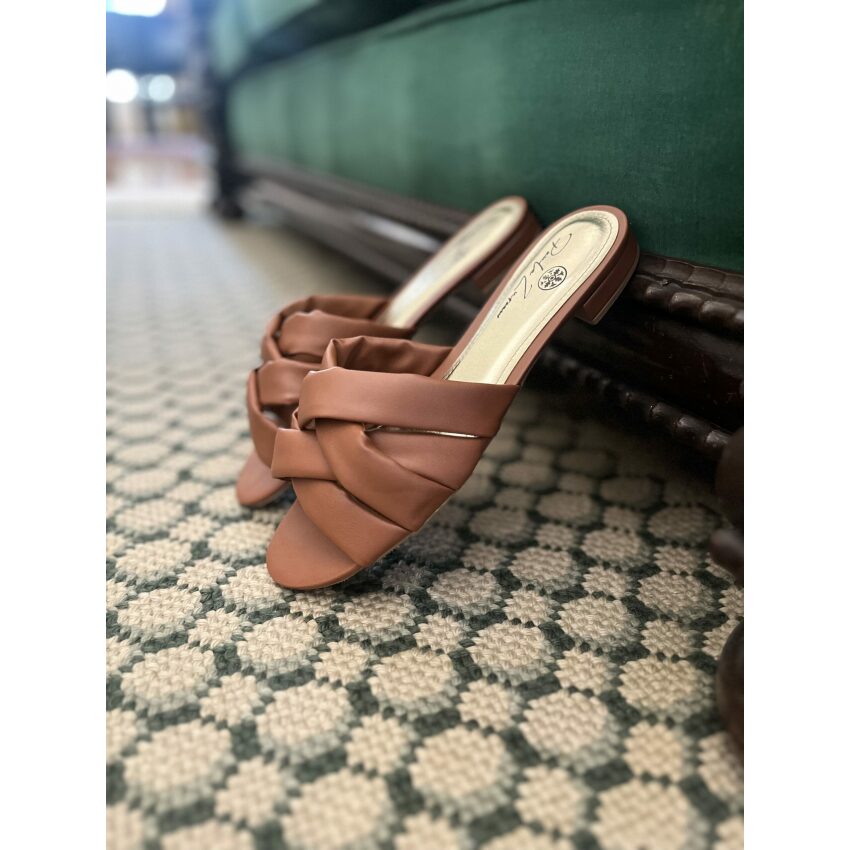 Rasteira Teresa Caramelo - Paula Zurcan Sapatos Veganos