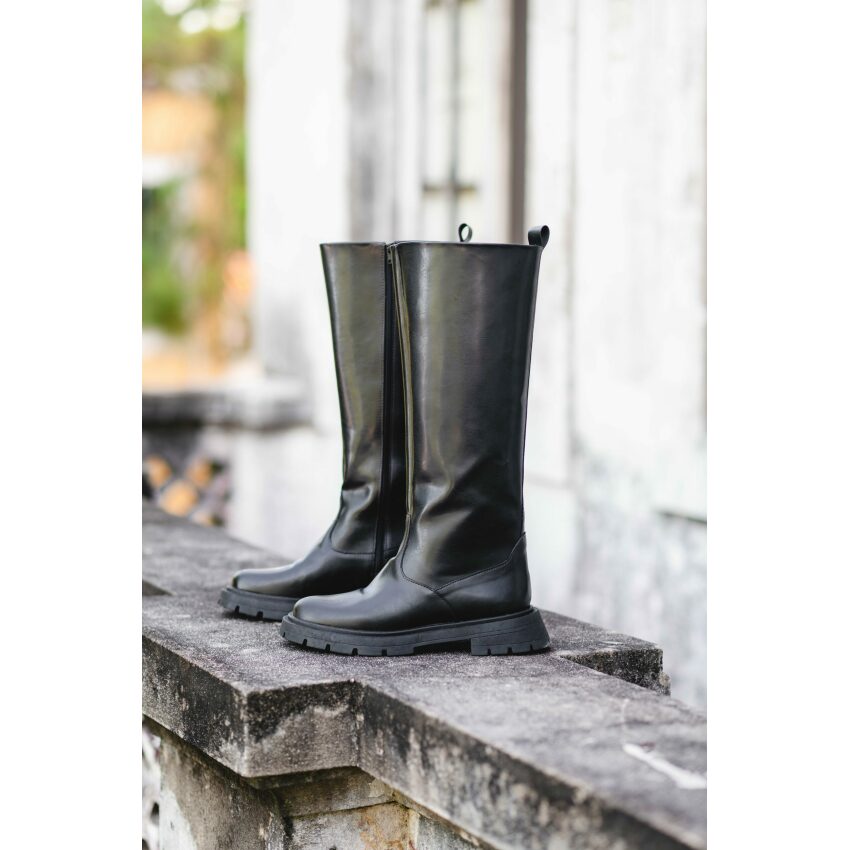 Bota Cano Alto Alexa - Paula Zurcan Sapatos Veganos